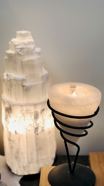 <?= Selenite Lamps and candle holder, ?>